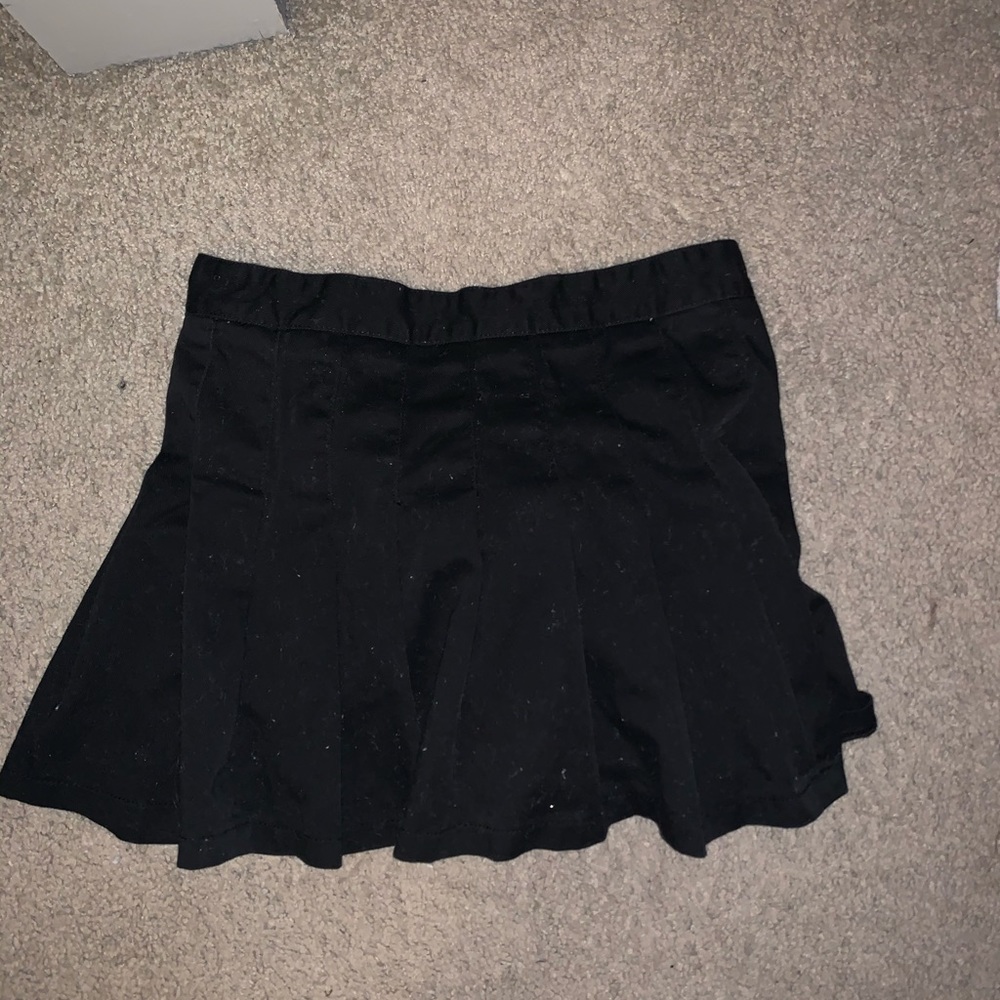Brandy Melville pleaded skirt